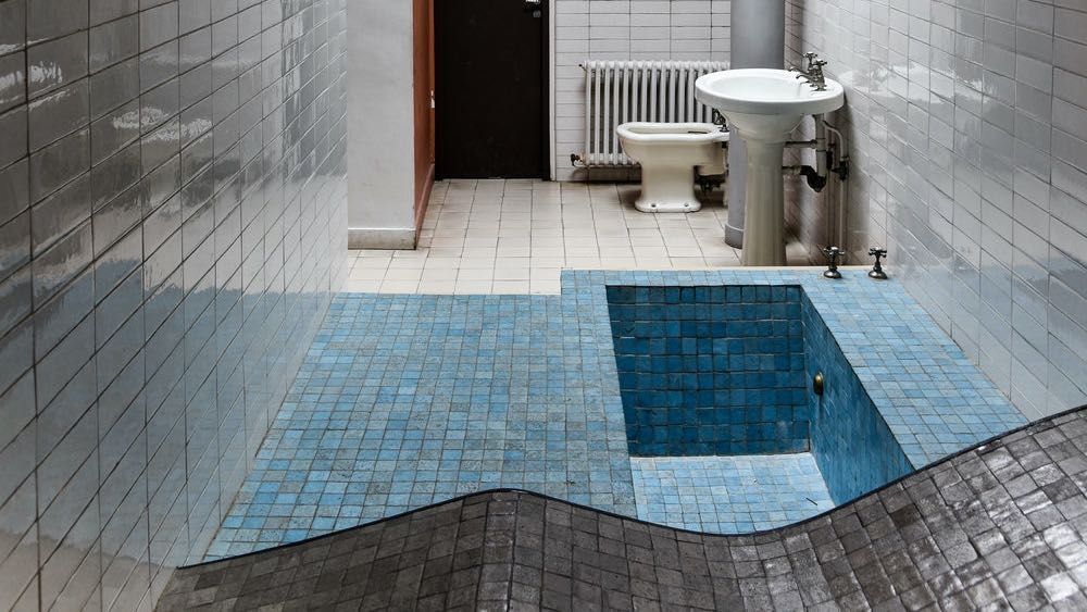 CHRONIQUE: L'ENVERS DU DÉCOR